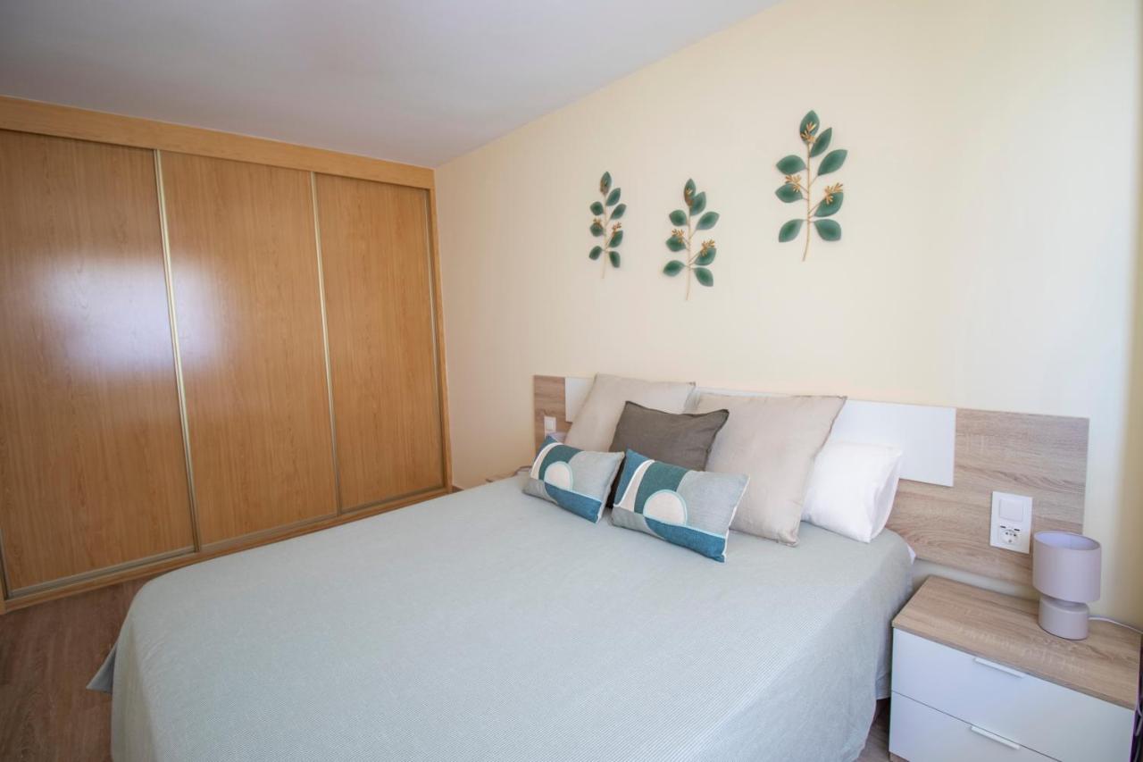 Aqua - Apartamento A 250M Playa La Pineda Eksteriør billede